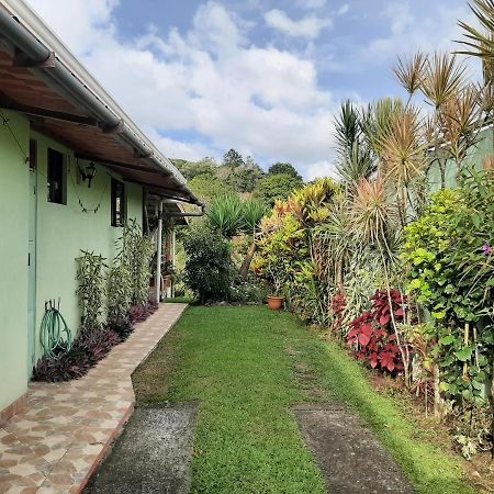 Marita'S Bed And Breakfast Nuevo Arenal Buitenkant foto