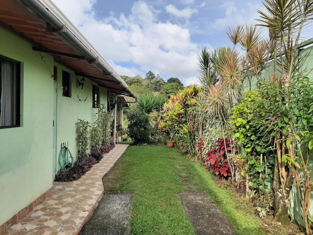 Marita'S Bed And Breakfast Nuevo Arenal Buitenkant foto
